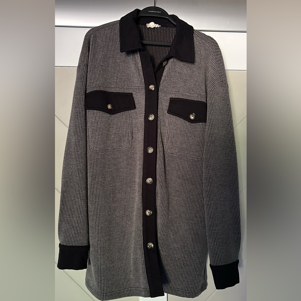 HEM & THREAD LONG SLEEVE BUTTON DOWN KNIT CARDIGAN